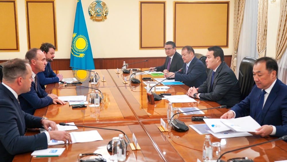 Alikhan Smailov and the Head of Skoda Transportation Discussed the Prospects for Creating Production in Kazakhstan