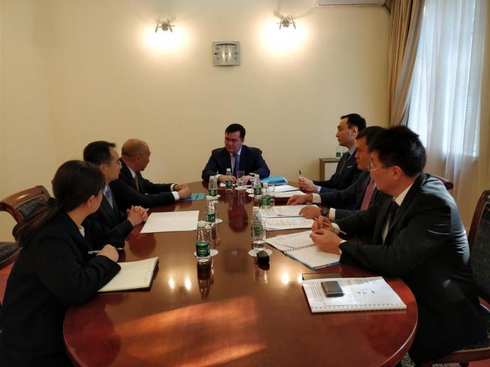 Kazakhstan delegation headed by the Minister for Investment and Development of the Republic of Kazakhstan Zhenis Kasymbek visited China