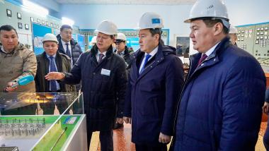 Alikhan Smailov inspects construction project for new CHP in Kyzylorda