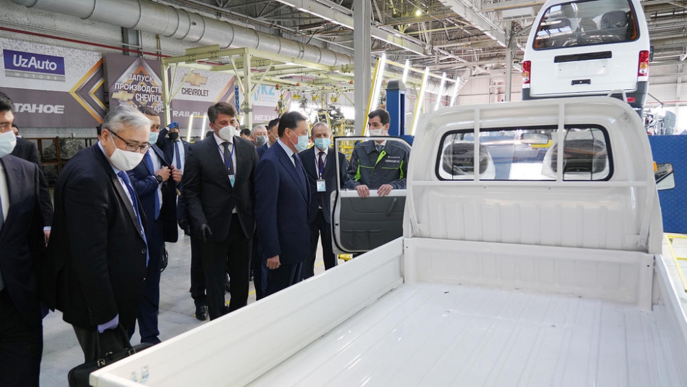 Prime Ministers of Kazakhstan and Uzbekistan Askar Mamin and Abdulla Aripov launch joint production of new car models in Kostanay
