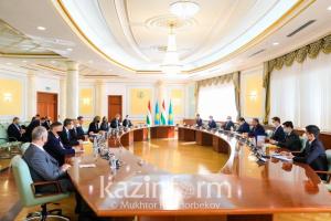 Kazakhstan, Hungary ink important documents after bilateral business forum in Nur-Sultan
