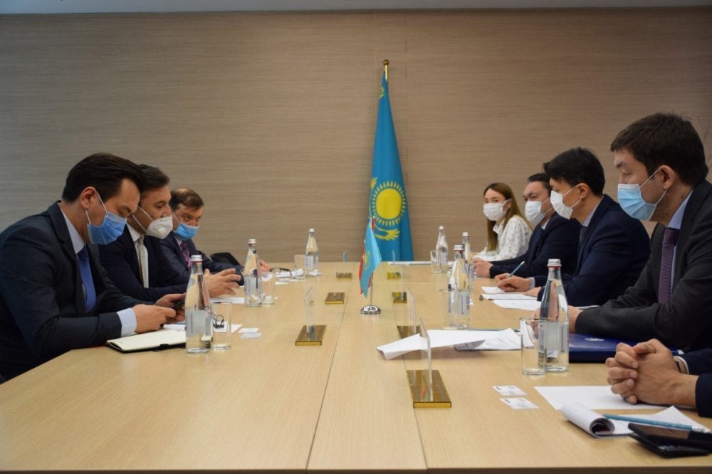 KAZAKH INVEST и «Yildirim Holding» обсудили ход реализации инвестиционных проектов в Казахстане 