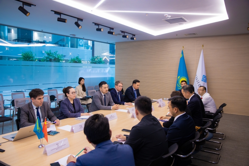 Казахстан и Китай обсудили вопросы инвестиционного сотрудничества