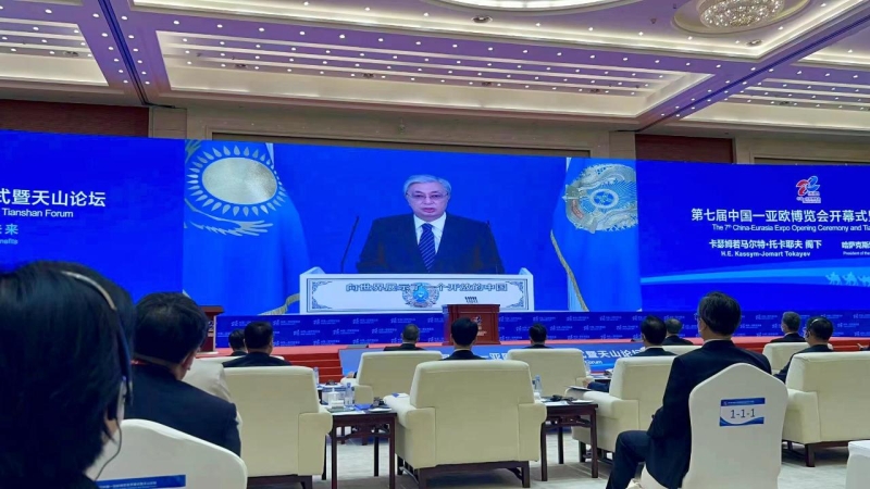 KAZAKH INVEST совместно с Посольством РК в КНР провели Форум предпринимателей Казахстан - Китай (Синьцзян)