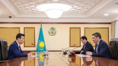 Олжас Бектенов обсудил с Послом КНР в Казахстане Чжан Сяо вопросы наращивания торгово-экономического сотрудничества